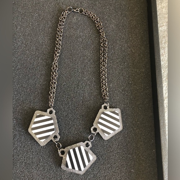 2/$15 color by amber statement necklace - Picture 3 of 5